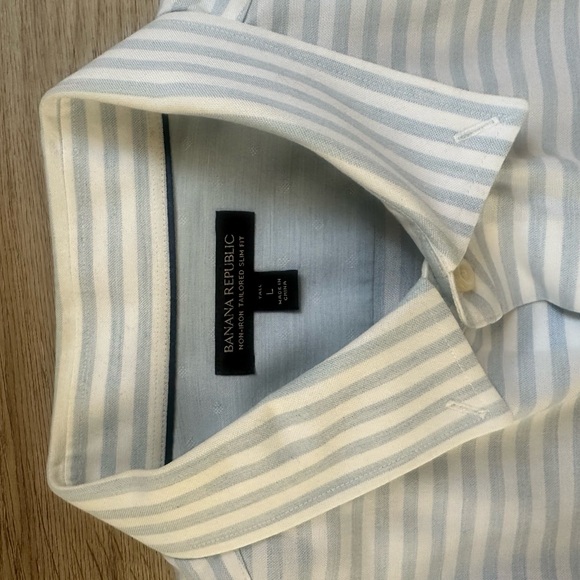 Men’s Large horizontal striped button down - Picture 2 of 6
